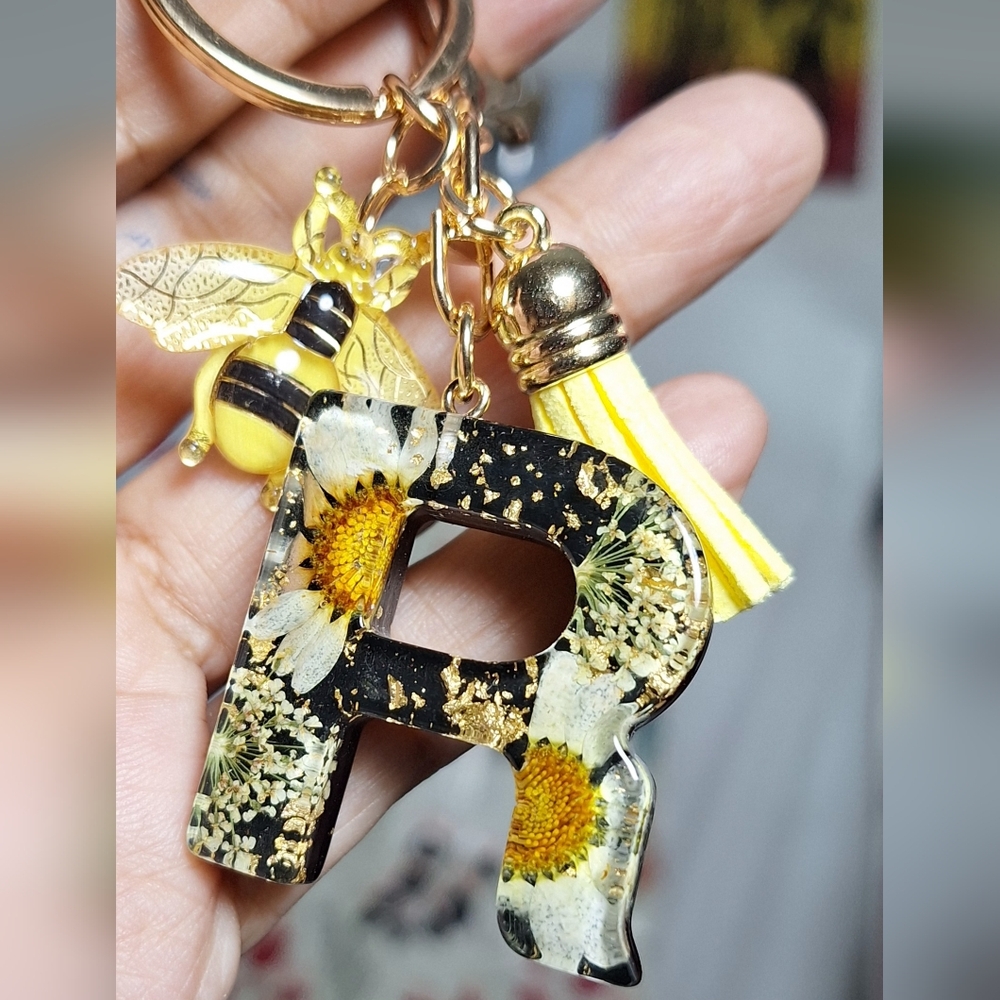 Choose 1 Sunflower/Glitter Alphabet Keychain Charm ✨️PRICE FIRM✨️ - Picture 3 of 4
